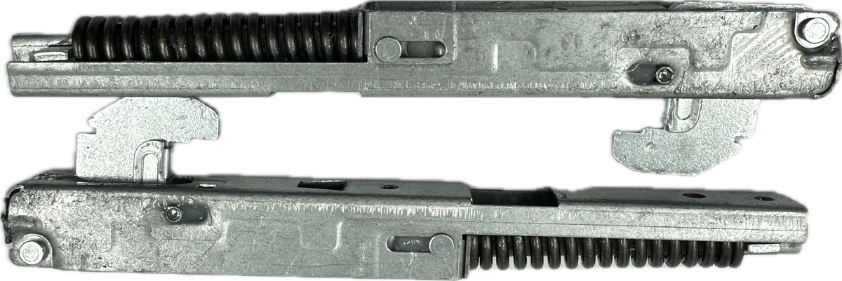 Oven Door Hinge Kit (2 hinges for UGP-30)